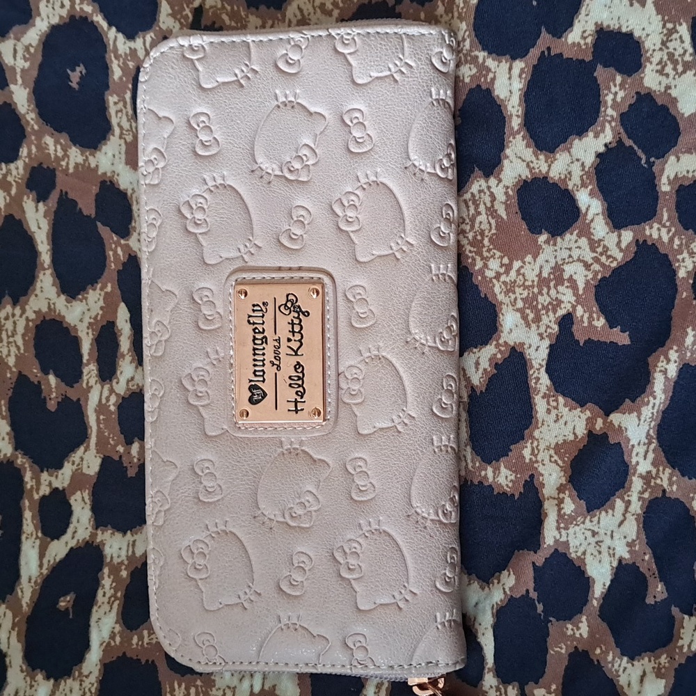 Hello Kitty Wallet